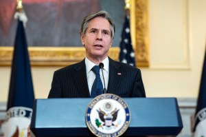 EEUU felicitó a Castillo y confía en un exitoso traspaso de poder en Perú