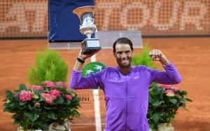 Nadal continua su hegemonía deportiva sobre Djokovic tras derrotarlo en Roma