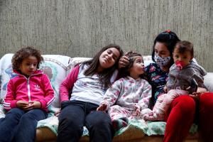 Los huérfanos de la pandemia en Brasil: Miles de niños pierden a sus padres por culpa del Covid-19