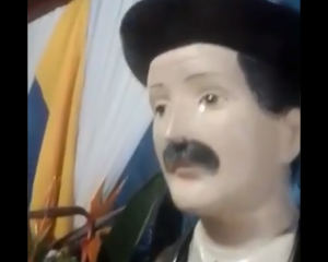 Imagen de José Gregorio Hernández “lloró” ante sus fieles en Charallave (Video)