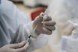 España podría comenzar a donar a la OMS vacunas antiCovid a finales de julio