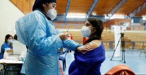Solo el 3% en Latinoamérica está vacunado contra Covid-19, lamenta la OPS