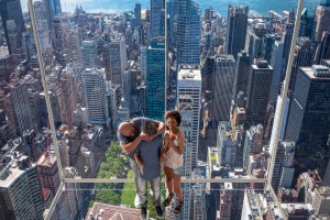 ¿Te subirías? Nueva York inaugurará ascensor de cristal en uno de sus rascacielos más altos (Video)
