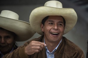 Plan económico de Castillo en Perú: “Nada que ver con Venezuela”, dice su asesor