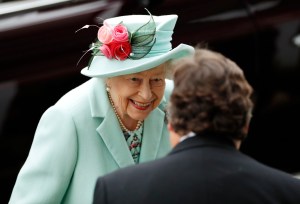 Isabel II acude a las carreras de Ascot por primera vez desde 2019