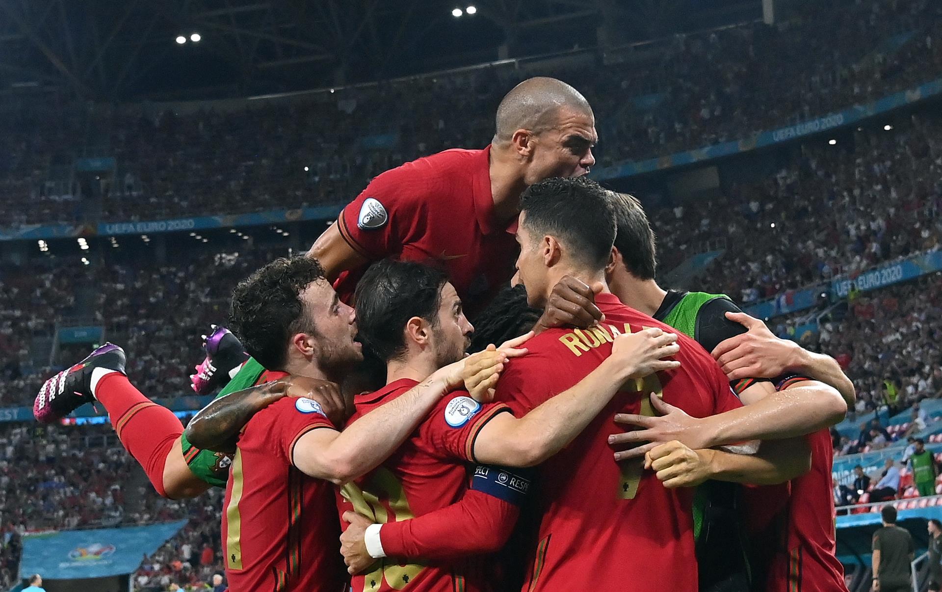 El pulso entre Cristiano Ronaldo y Benzema metió a Portugal en octavos