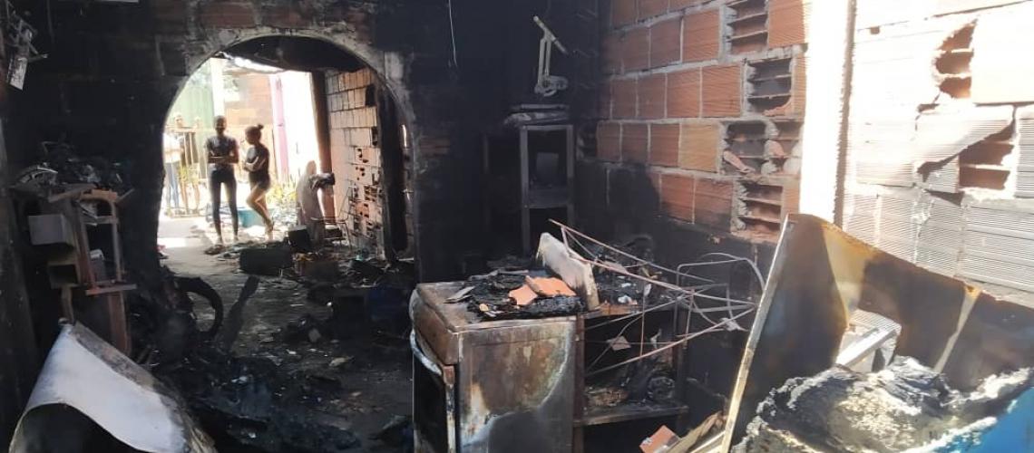 Terrible incendio en Táchira: Dos niños se salvan de morir quemados al refugiarse en un baño