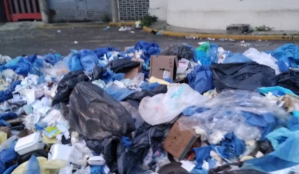 Insalubridad total: El Hospital Clínico Universitario, repleto de basura (FOTOS)