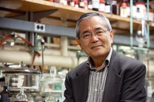 Murió a los 85 años el japonés Eiichi Negishi, premio Nobel de Química