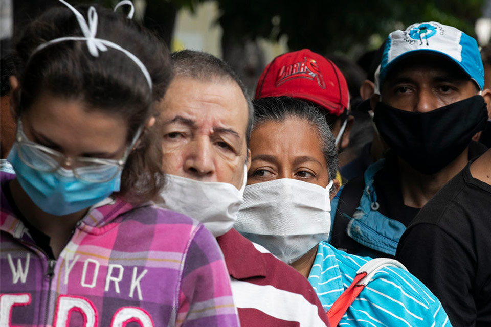 Hay “tres eventos” que aceleran la propagación del Covid-19 en el país, alertó Médicos Unidos Venezuela
