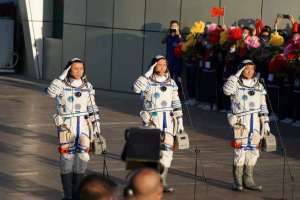 En IMÁGENES: Así fue el exitoso despegue de astronautas chinos a su estación espacial