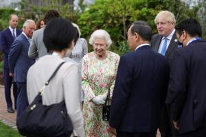 Reina Isabel II celebró su cumpleaños con una ceremonia reducida en el castillo de Windsor