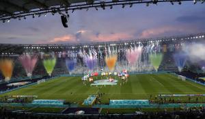 IMÁGENES: El balón rueda por fin en la Eurocopa tras un año de retraso