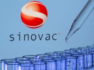Sinovac anuncia que China autoriza el uso de urgencia de su vacuna contra el Covid-19 en menores entre 3 y 17 años