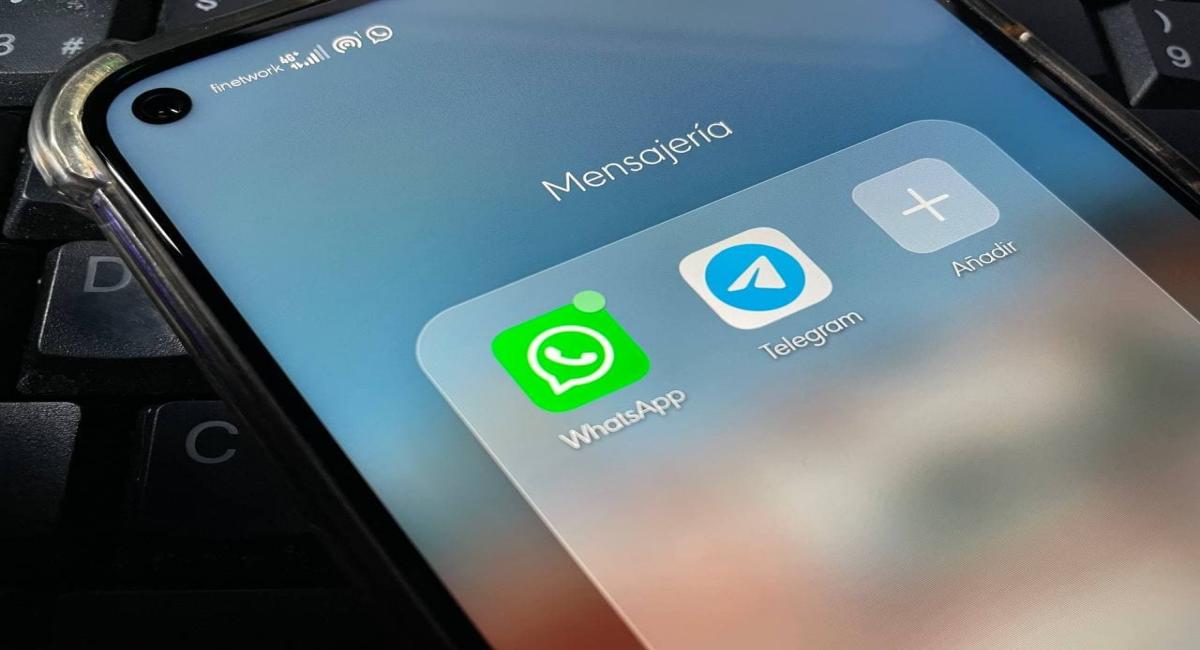 Telegram y WhatsApp en Rusia sienten la presión pero aún esquivan la prohibición
