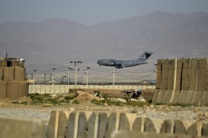 Los talibanes “celebran” la salida de las fuerzas de EEUU de Afganistán