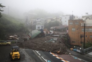 Reportan al menos dos muertos y cerca de 20 desaparecidos en Japón durante las fuertes lluvias