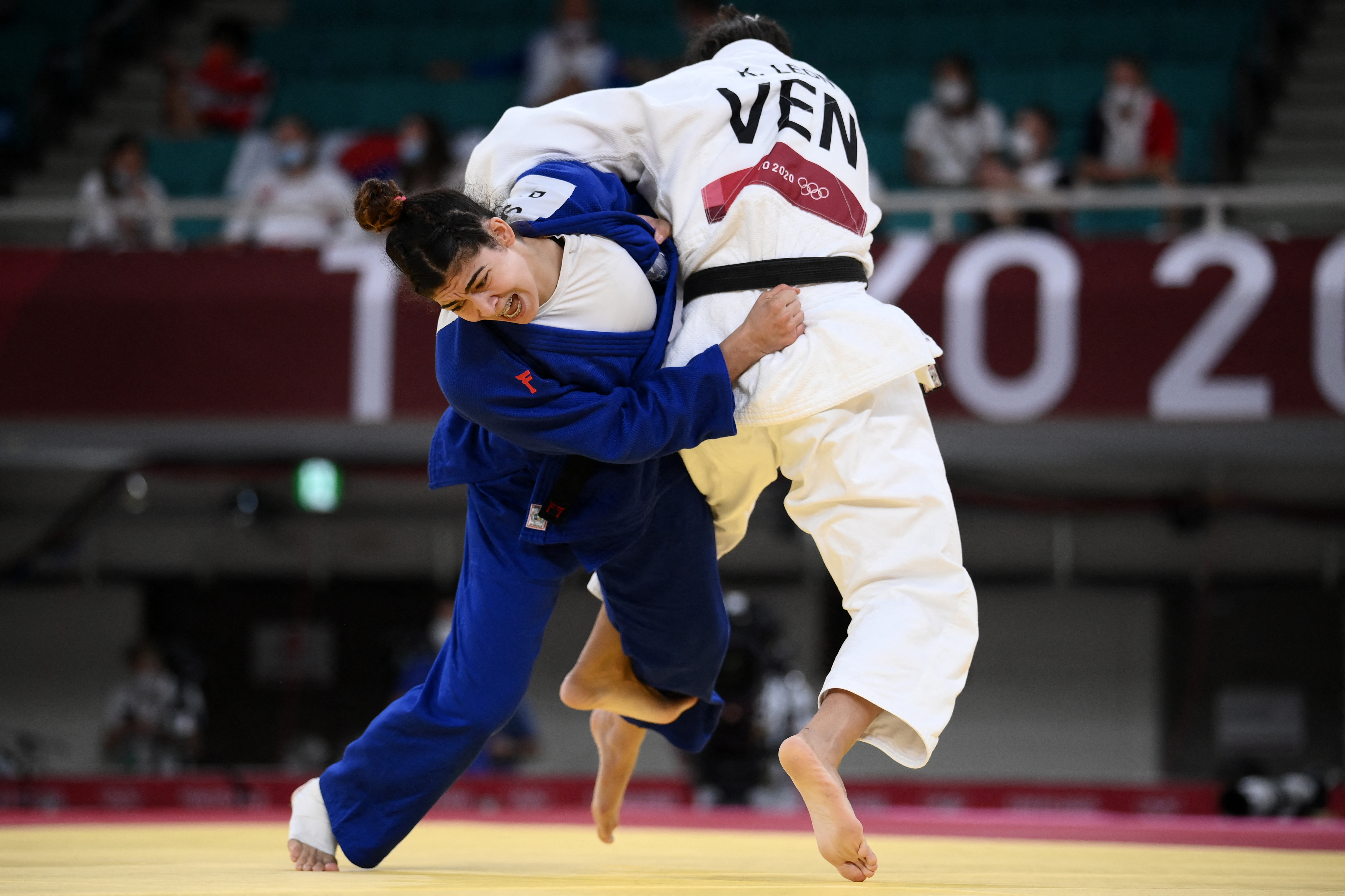 Judoca venezolana Karen León se despidió de Tokio tras derrota ante Patricia Sampaio
