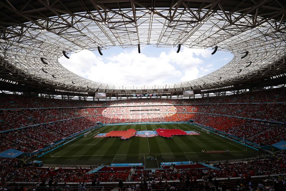 Ministro alemán, Horst Seehofer califica a la Uefa de “irresponsable” por permitir estadios llenos