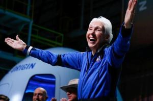 La astronauta Wally Funk de 82 años asegura que la nave de Jeff Bezos no alcanzó suficiente altura