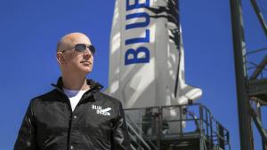 EN VIVO: Jeff Bezos, el hombre más rico del mundo, viaja al espacio a bordo de su nave de Blue Origin