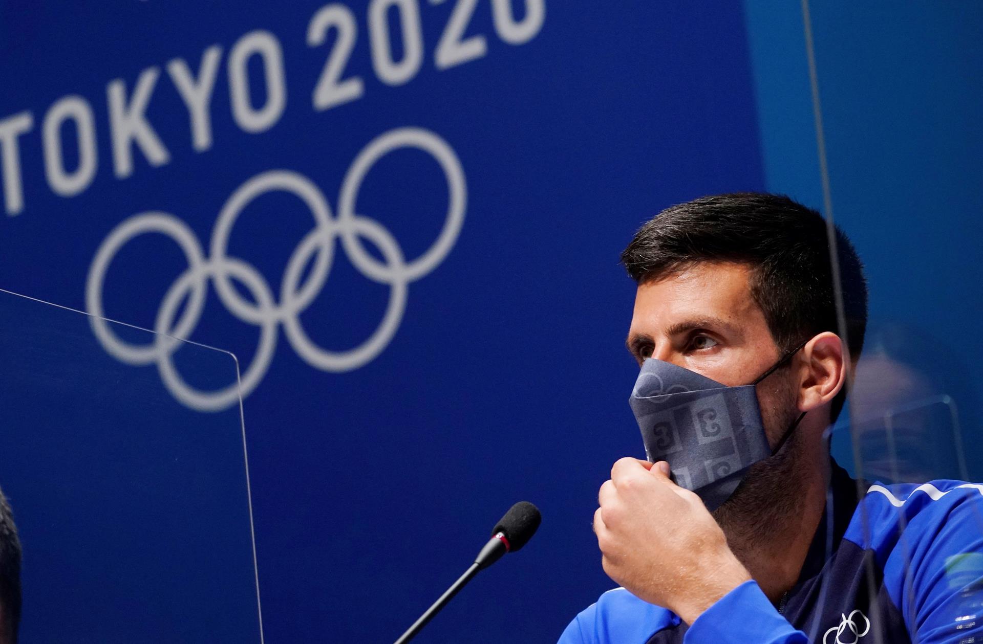 Djokovic sorprendió en las redes al entrenar con gimnastas de Bélgica (FOTOS)