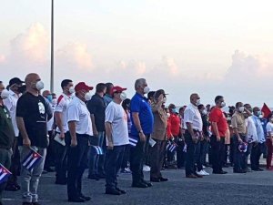 Con Raúl Castro a la cabeza, régimen cubano organizó marcha a seis días de las protestas