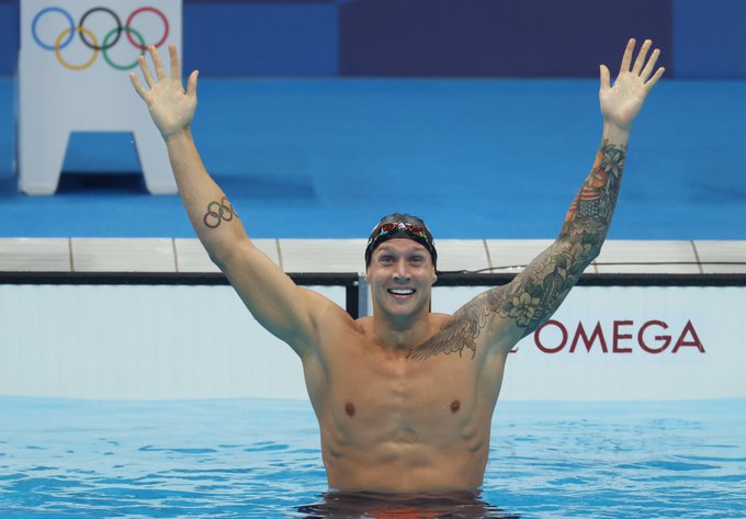 El heredero de Michael Phelps: Caeleb Dressel ganó el oro en los 100 metros libres y rompió el récord olímpico en Tokio