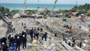 Aceleran la búsqueda y rescate de cuerpos del derrumbe en Miami: Se acerca la tormenta Elsa