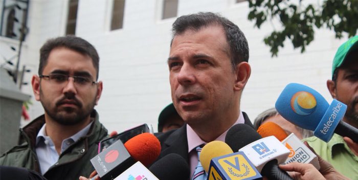 Presidente de Copei, Roberto Enríquez, exigió la liberación de Freddy Guevara