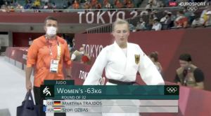 ¡Insólito! Entrenador alemán abofeteó a su judoca antes de un combate en Tokio (Video)