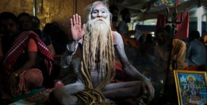 Canibalismo y sexo con cadáveres: Los Aghoris, la secta hindú de la “liberación espiritual”