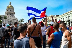 Sensibilidad y empatía: Cubana en Miami, con lágrimas en los ojos, comparó a Venezuela con la isla (Video)