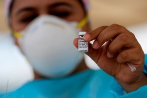 OPS aseguró que menos del 20 % de la población en Latinoamérica ha sido vacunada contra el Covid-19