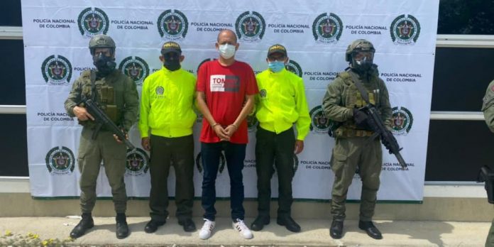 ¡Tras las rejas! Capturaron a “El Titi”, cabecilla narcotraficante y aliado del ELN en Colombia (VIDEO)