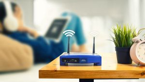 La regla de los 10 segundos para mejorar la señal del WiFi y la conexión a Internet