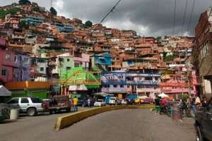 Sujetos armados de la Cota 905 invadieron varias zonas de Caracas