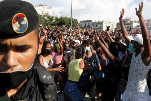 “Delincuentes, terroristas y antisociales”: Así llama la dictadura de Cuba a los manifestantes