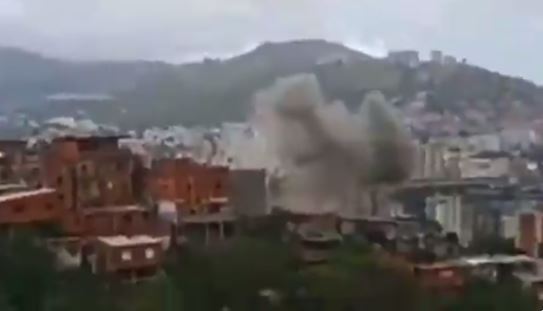 EN VIDEO: La explosión de una de las “garitas” en la Cota 905 que estremeció zonas de Caracas