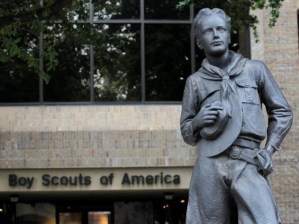 Los Boy Scouts de EEUU pagarán UNA MILLONADA a 60 mil víctimas de abuso sexual
