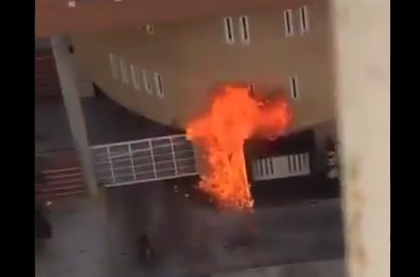 Hampones rociaron gasolina para encender a un hotel en El Paraíso (Video)