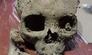 Hallaron tumbas con restos prehispánicos durante obras en Bogotá