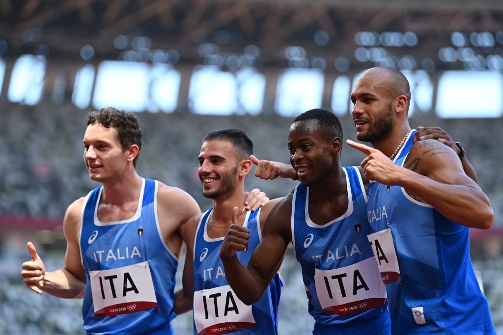 Locura en Tokio 2020: Italia asombra al ganar la carrera de relevos de 4×100 metros por 0,01 segundos (VIDEO)