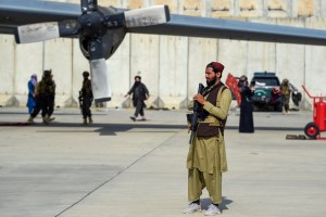 EEUU no descartó conceder ayuda a los talibanes en el largo plazo