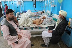 La masacre del aeropuerto de Kabul: El primer fracaso de los talibanes (Fotos)