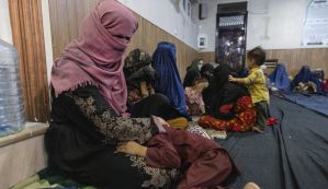 Senadores estadounidenses advierten que los talibanes ya están reprimiendo los derechos de las mujeres y las niñas en Afganistán