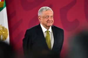 Andrés López Obrador pide renovación completa de Tribunal Electoral mexicano pese a renuncias