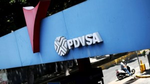 Venezuela’s PDVSA cedes stake in Dominican oil refinery in debt swap