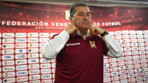 Venezuela coach quits after a year with no pay