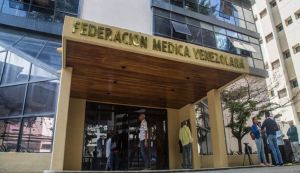 Guaidó participó en el acto del 76 aniversario de la fundación de la Federación Médica Venezolana